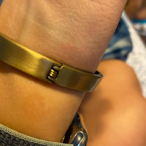 Turquoise and gold cuff - Picture 3 of 5